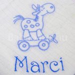 Egyedi hímzett textilpelenka – lovacskás